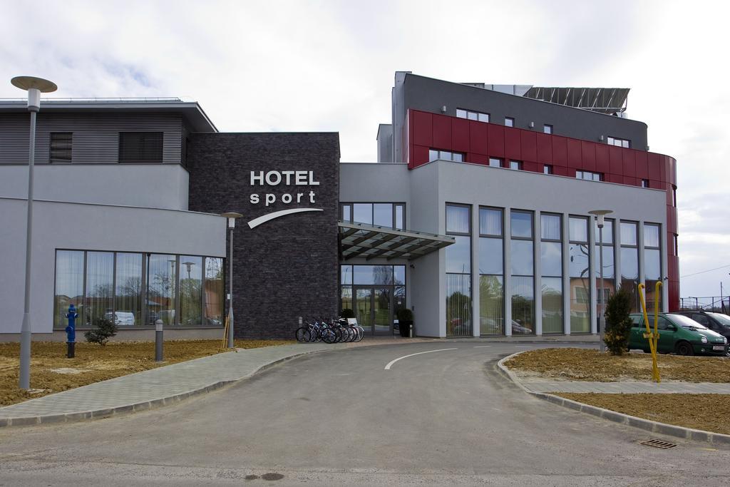 Hotel Sport Ivanic-Grad Luaran gambar