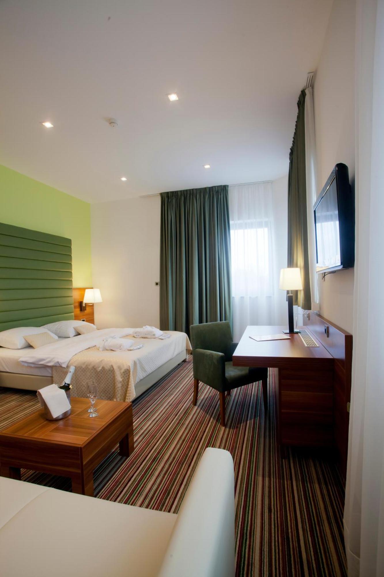 Hotel Sport Ivanic-Grad Luaran gambar