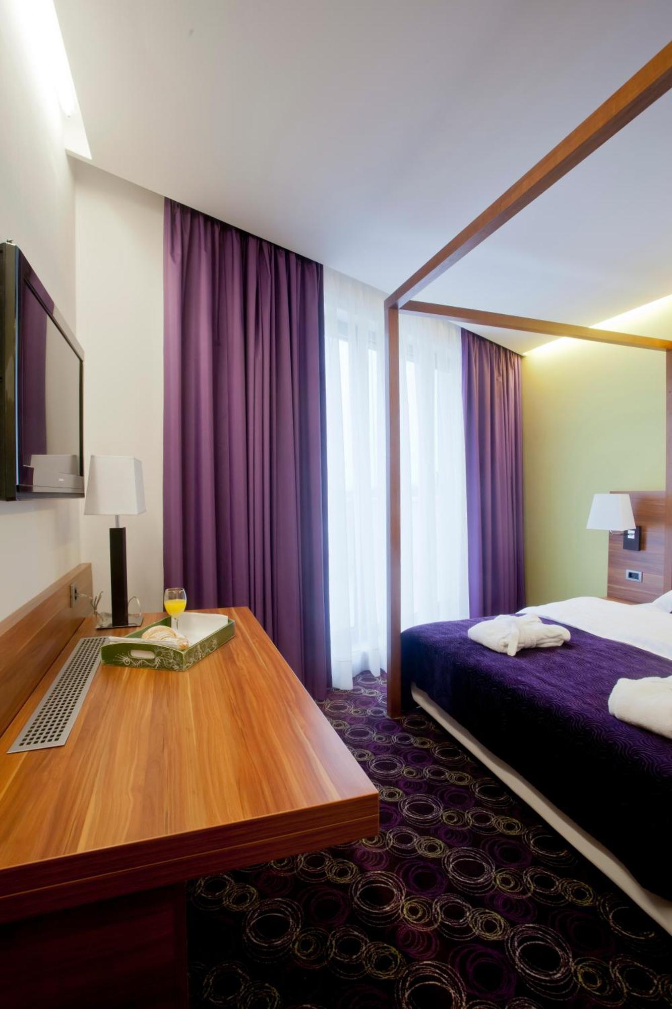 Hotel Sport Ivanic-Grad Luaran gambar
