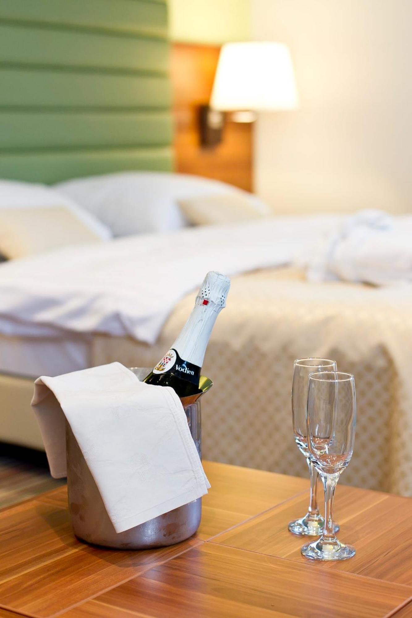 Hotel Sport Ivanic-Grad Luaran gambar